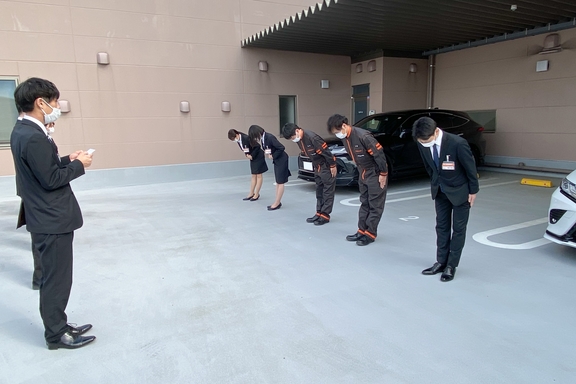新にゅしゃい